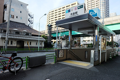 月島駅入り口