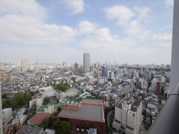 コンフォリア新宿イーストサイドタワー